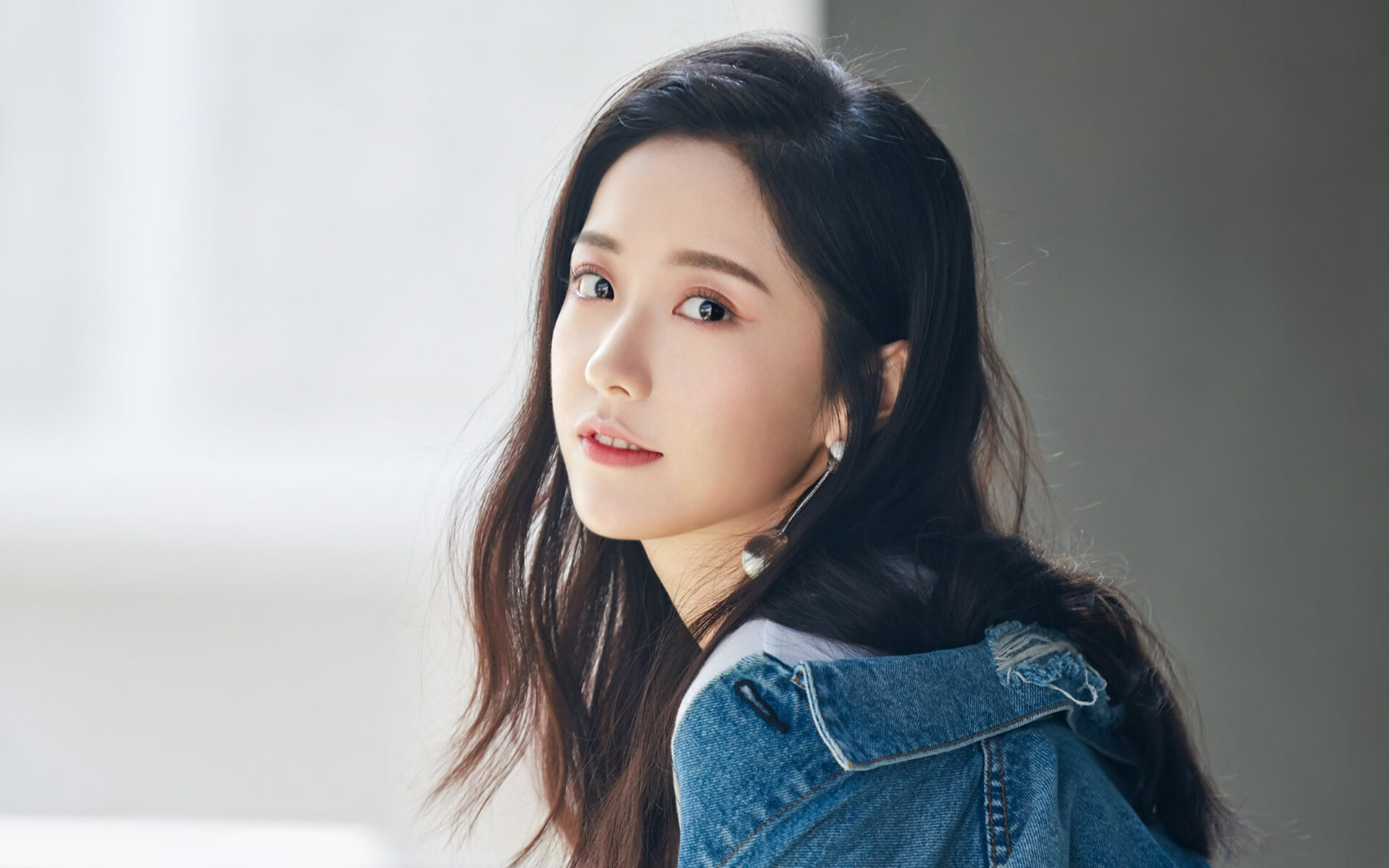 国际滑雪锦标赛中国代表团再创佳绩,摘多枚奖牌,国际滑雪冠军有哪些